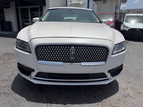 2017 Lincoln Continental Select