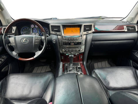 2011 Lexus LX 570