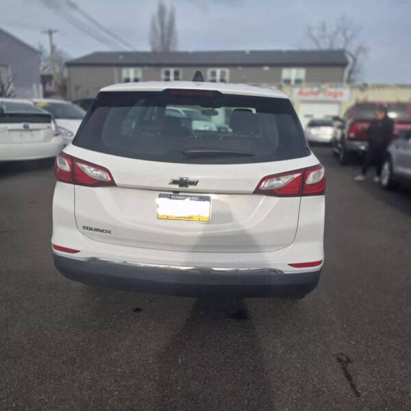2018 Chevrolet Equinox LS
