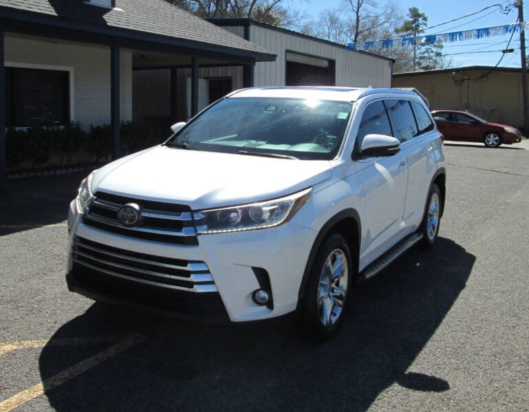 2017 Toyota Highlander for sale at Pittman's Sports & Imports in Beaumont TX