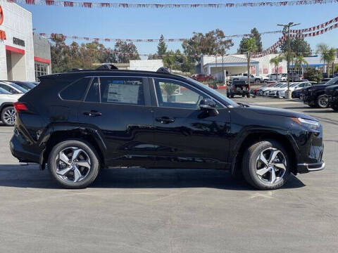 2025 Toyota RAV4 Plug-in Hybrid SE