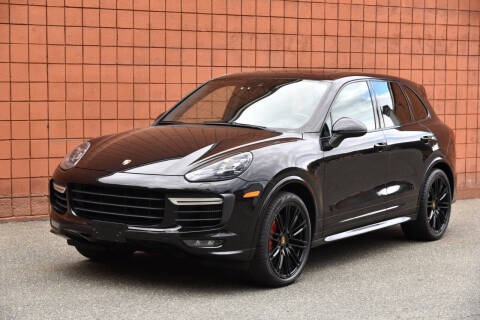 2016 Porsche Cayenne GTS