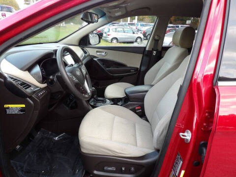 2017 Hyundai Santa Fe SE