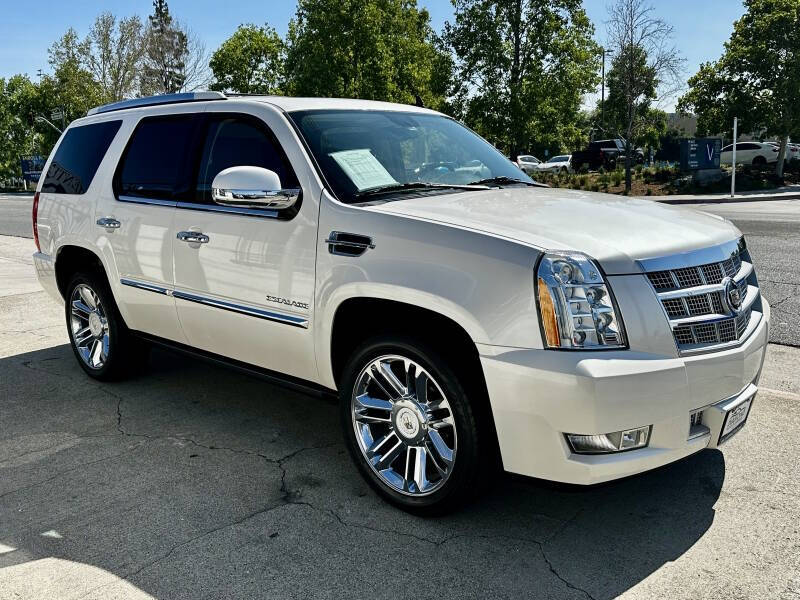 2012 Cadillac Escalade Platinum Edition