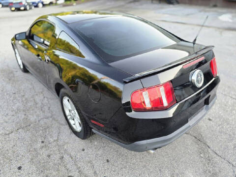 2012 Ford Mustang V6