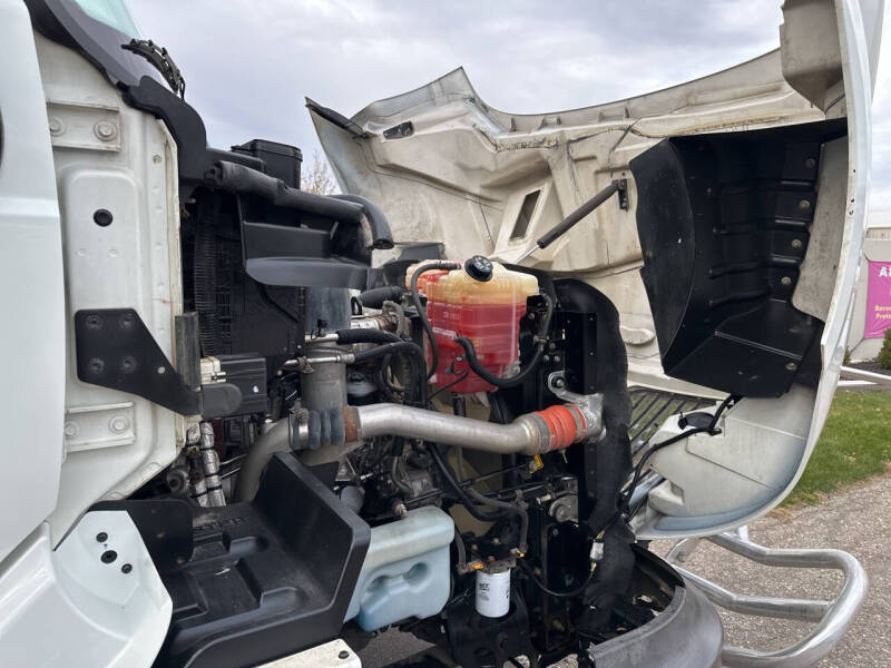 2021 International RH613