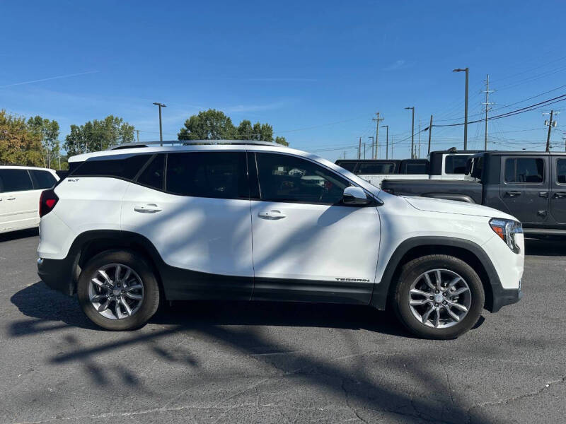 2022 GMC Terrain SLT