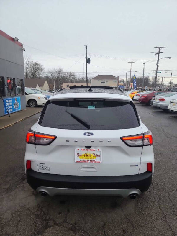 2020 Ford Escape SE