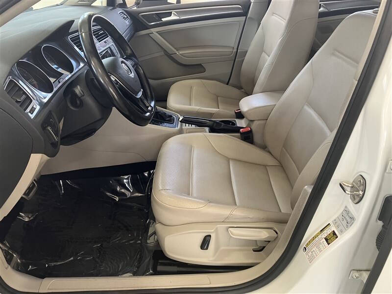 2017 Volkswagen Golf Alltrack