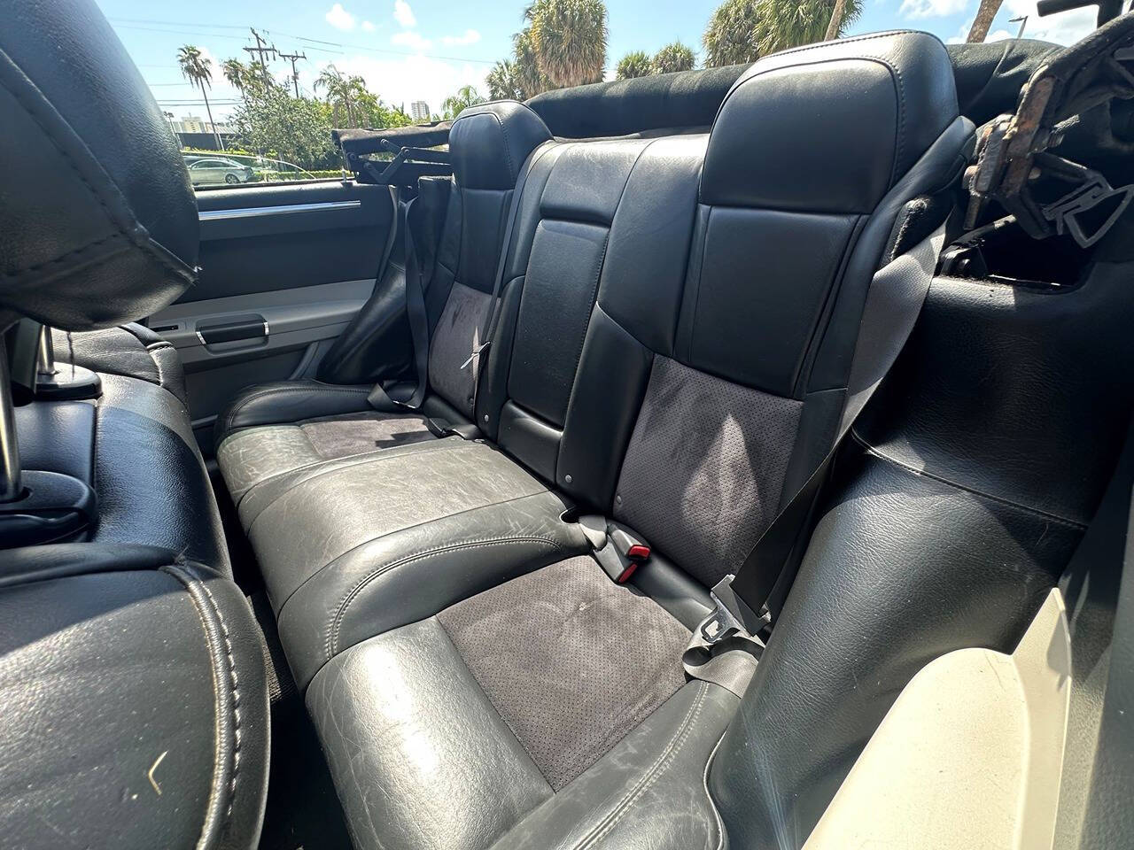 2007 Chrysler 300 24