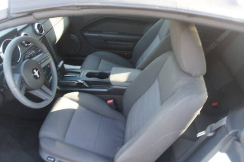 2005 Ford Mustang V6 Premium