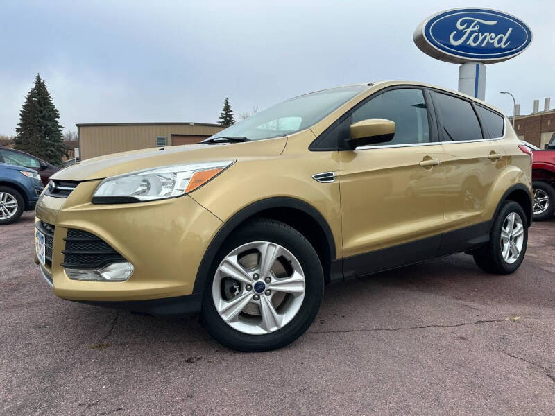 Used 2015 Ford Escape SE with VIN 1FMCU9GX4FUC65218 for sale in Windom, Minnesota