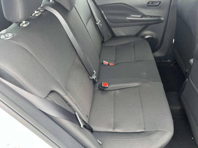 2025 Nissan KICKS PLAY Base - Photo 35