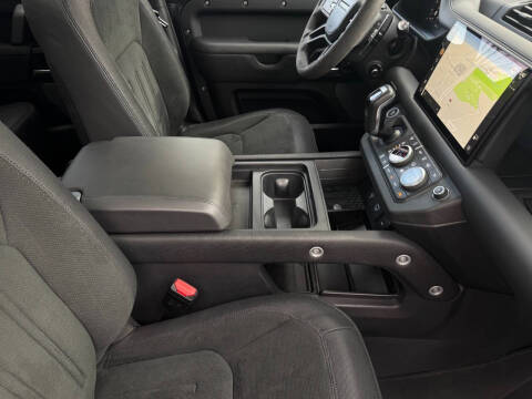 2023 Land Rover Defender