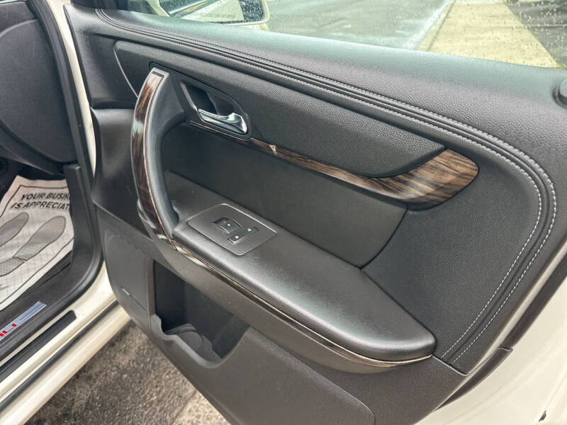 2013 GMC Acadia Denali