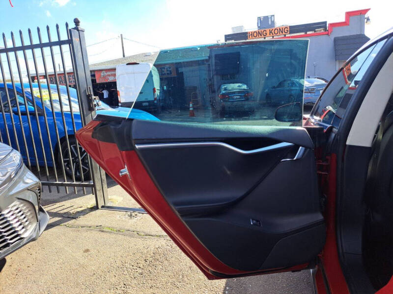 2013 Tesla Model S Performance