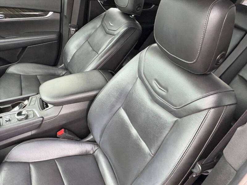 2020 Cadillac XT6 Premium Luxury
