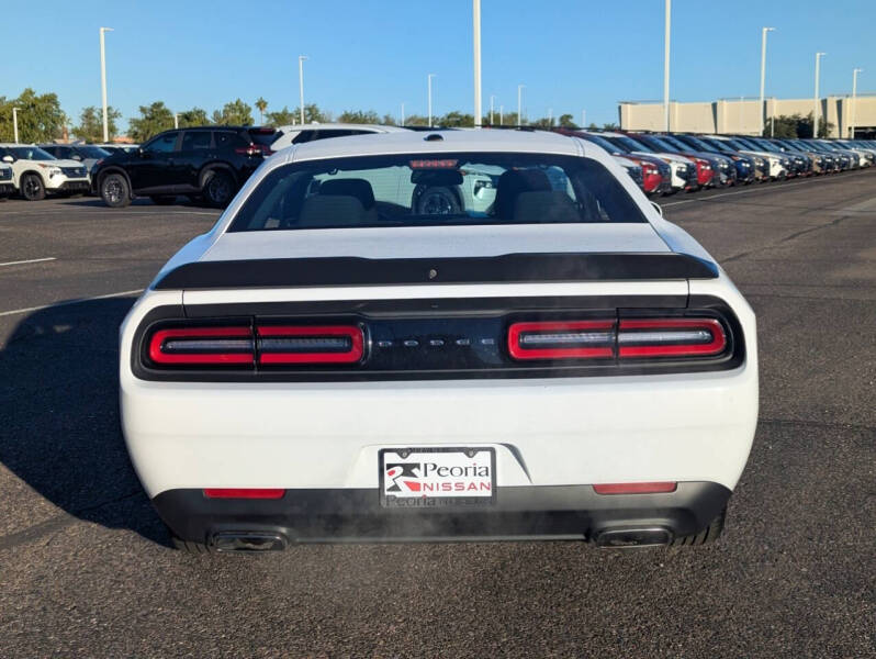 2023 Dodge Challenger SXT