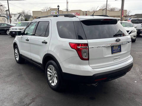 2015 Ford Explorer