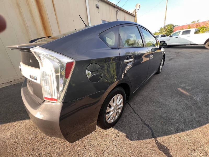 2015 Toyota Prius Plug-in Hybrid