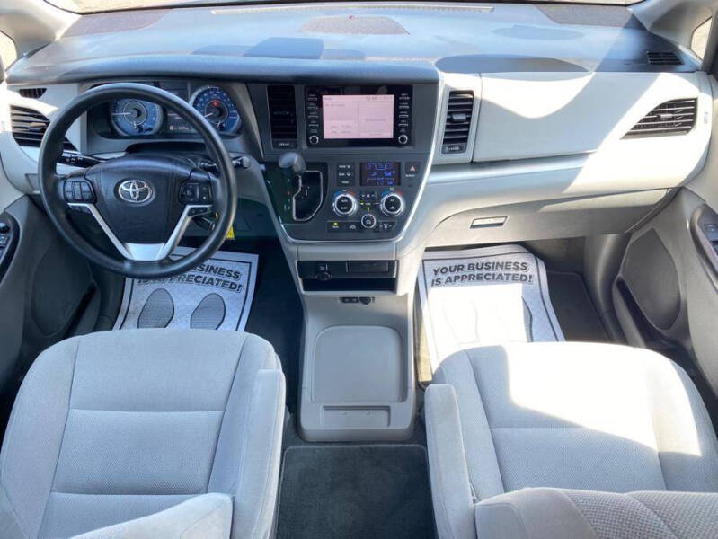 2018 Toyota Sienna L 7-Passenger