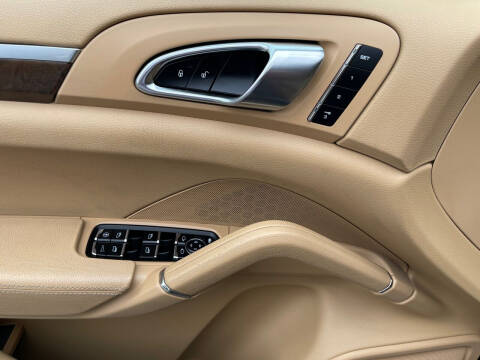 2013 Porsche Cayenne Tiptronic