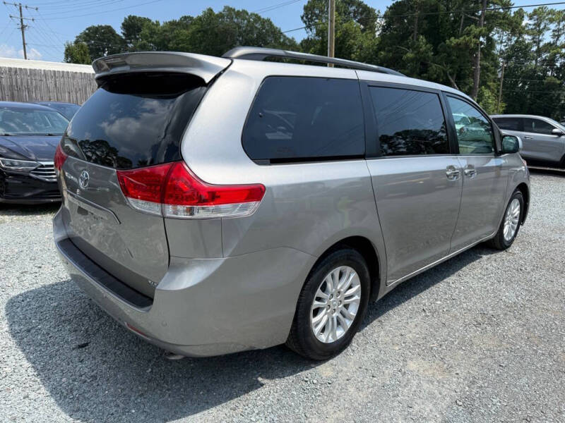 2011 Toyota Sienna