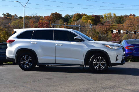 2017 Toyota Highlander LE