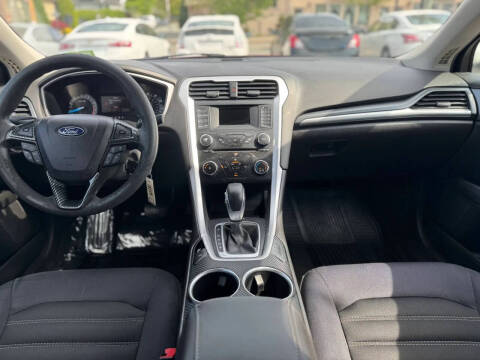 2013 Ford Fusion SE