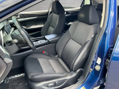2017 Nissan Maxima