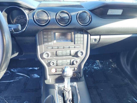 2016 Ford Mustang V6