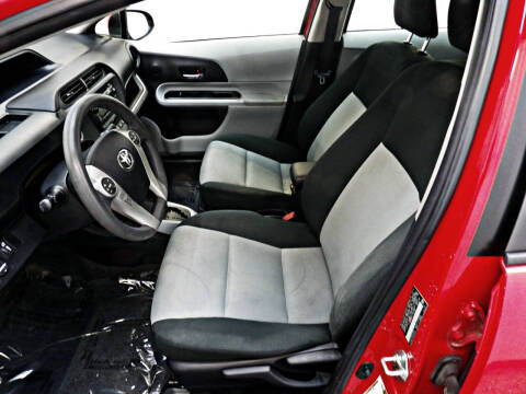 2014 Toyota Prius c Two