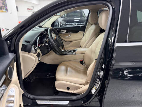 2017 Mercedes-Benz GLC GLC 300