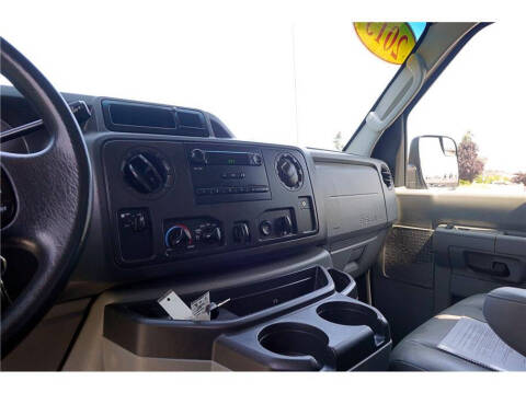 2013 Ford E-Series E-350 SD