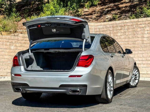 2015 BMW 7 Series 750i