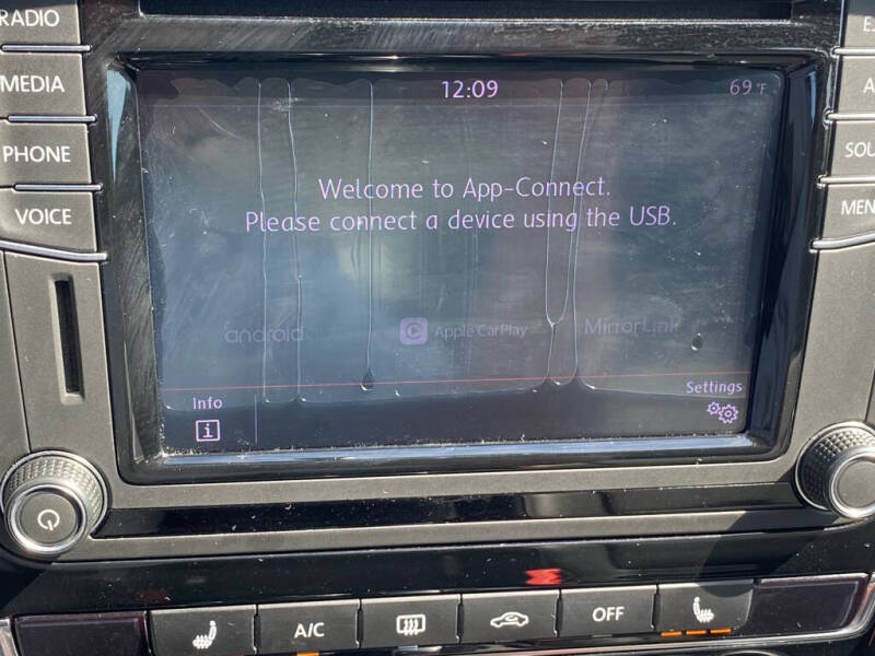 2019 Volkswagen Passat Wolfsburg