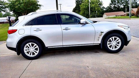 2017 Infiniti QX70