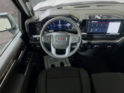 2026 GMC Sierra 1500 Elevation Standard