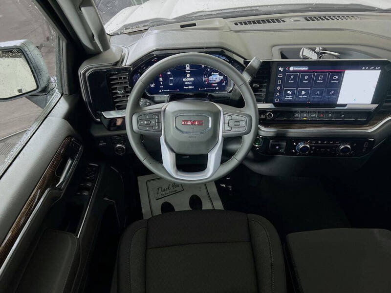 2026 GMC Sierra 1500 Elevation Standard