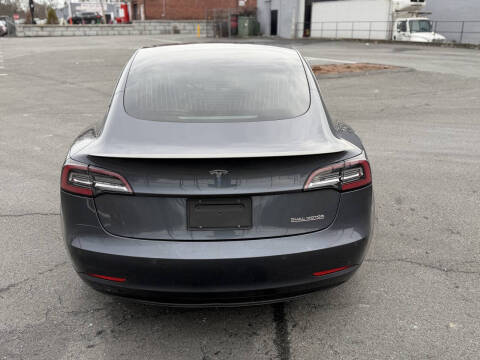 2019 Tesla Model 3 Performance