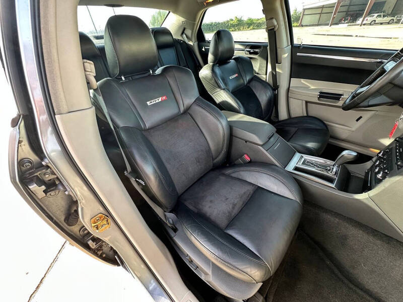 2006 Chrysler 300 SRT-8