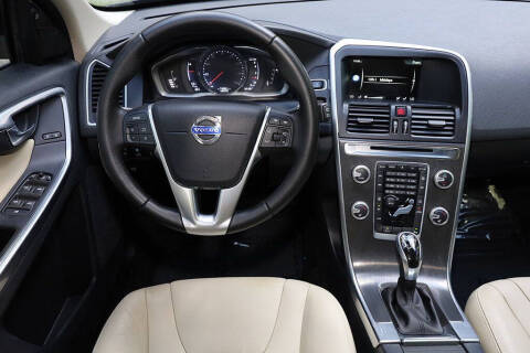 2016 Volvo XC60 T5 Premier