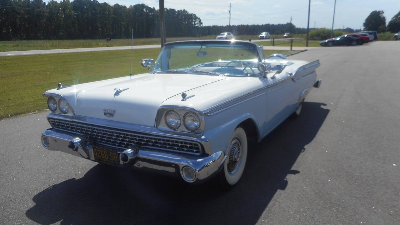 1959 Ford SKYLINER 7