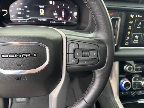 2022 GMC Yukon Denali