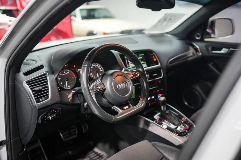 2014 Audi SQ5 3.0T quattro Premium Plus