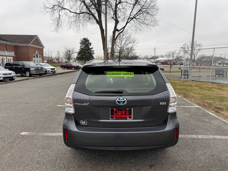2012 Toyota Prius v Five