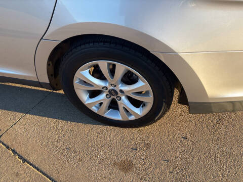 2012 Ford Taurus SEL