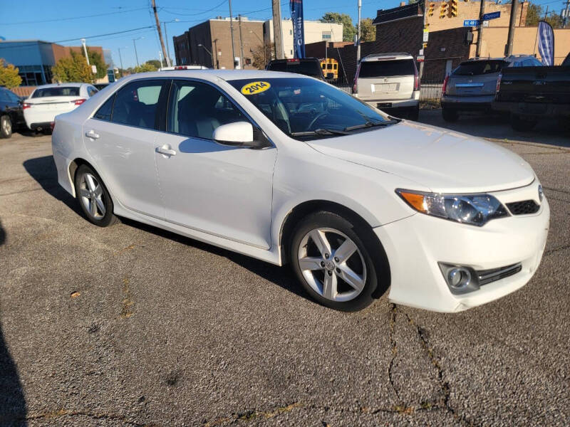 2014 Toyota Camry SE