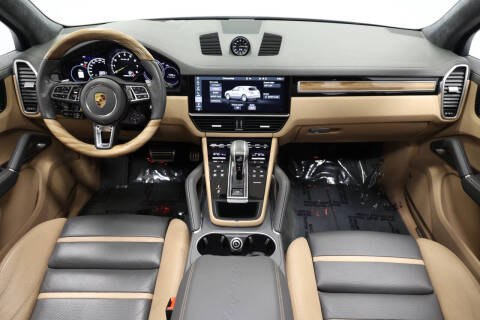 2021 Porsche Cayenne Turbo S E-Hybrid