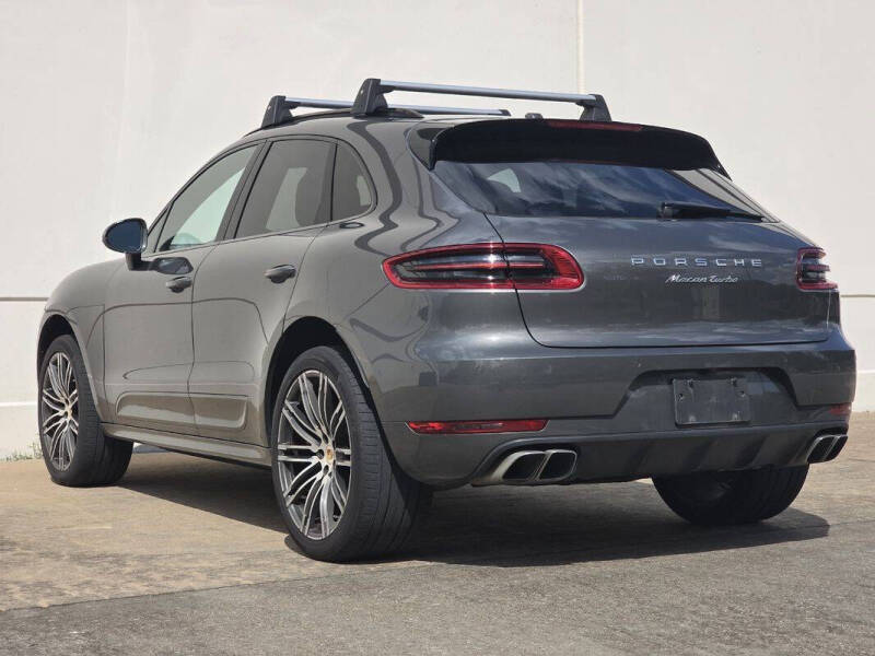 2016 Porsche Macan Turbo